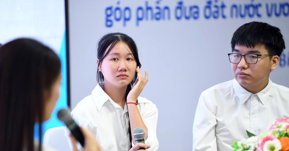 Giấc mơ của các bạn trẻ vẫn cháy ngời nhờ học bổng "Vững tương lai"