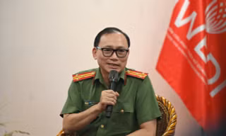 786d69c87676febc6a5b.jpg