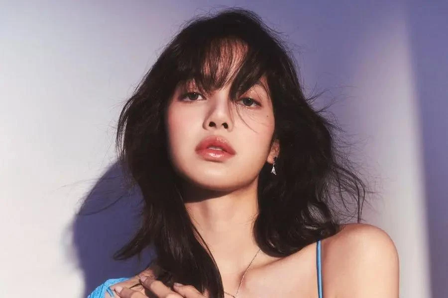 Lisa BLACKPINK thả thính comeback mới, fan chờ đợi "cháy máy"