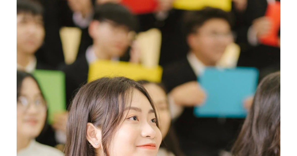 78f3ec8d37863bc1fd34.webp