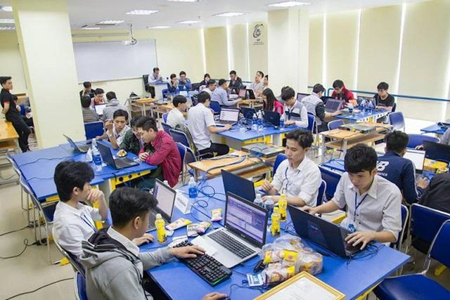 ĐH Công nghệ thông tin mở cửa cho các "chiến thần" Olympia: Cơ hội vàng cho Gen Z đam mê công nghệ!