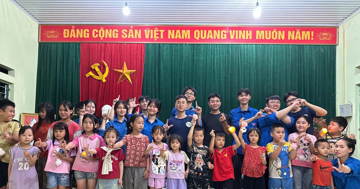 Chiến dịch 'Hè Xanh 2025': Gieo yêu thương đến các em nhỏ vùng xa Thái Nguyên