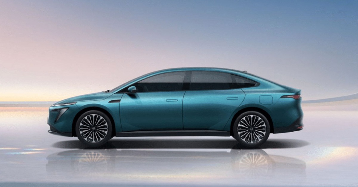 Nissan N7 - Sedan điện xịn xò từ Nhật: Rộng như Camry, ghế ngồi thông minh có tới 49 cảm biến ⚡