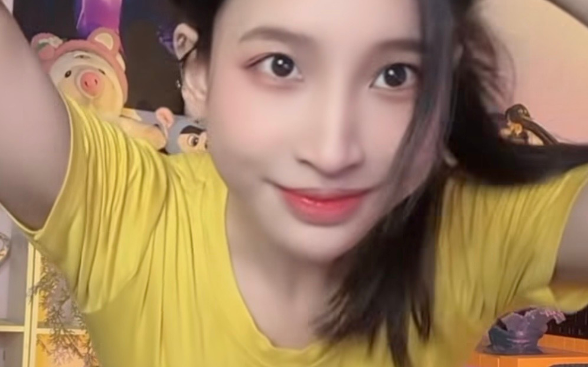 Hot girl streamer Lily Phan bật mí cách làm hết giận chàng chỉ trong 5 giây, netizen ngỡ ngàng vì quá đơn giản mà hiệu quả!