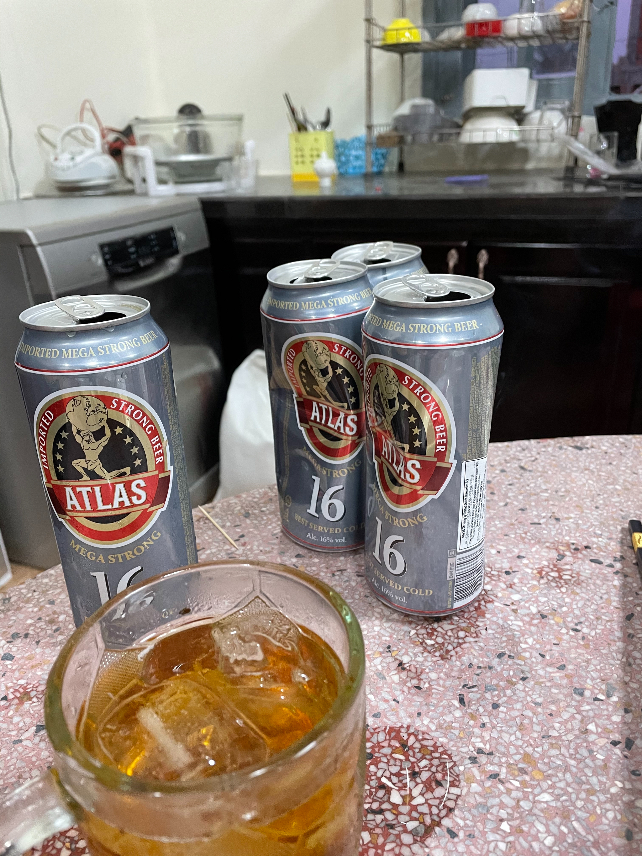 Tết là uống bia ngon! ✨