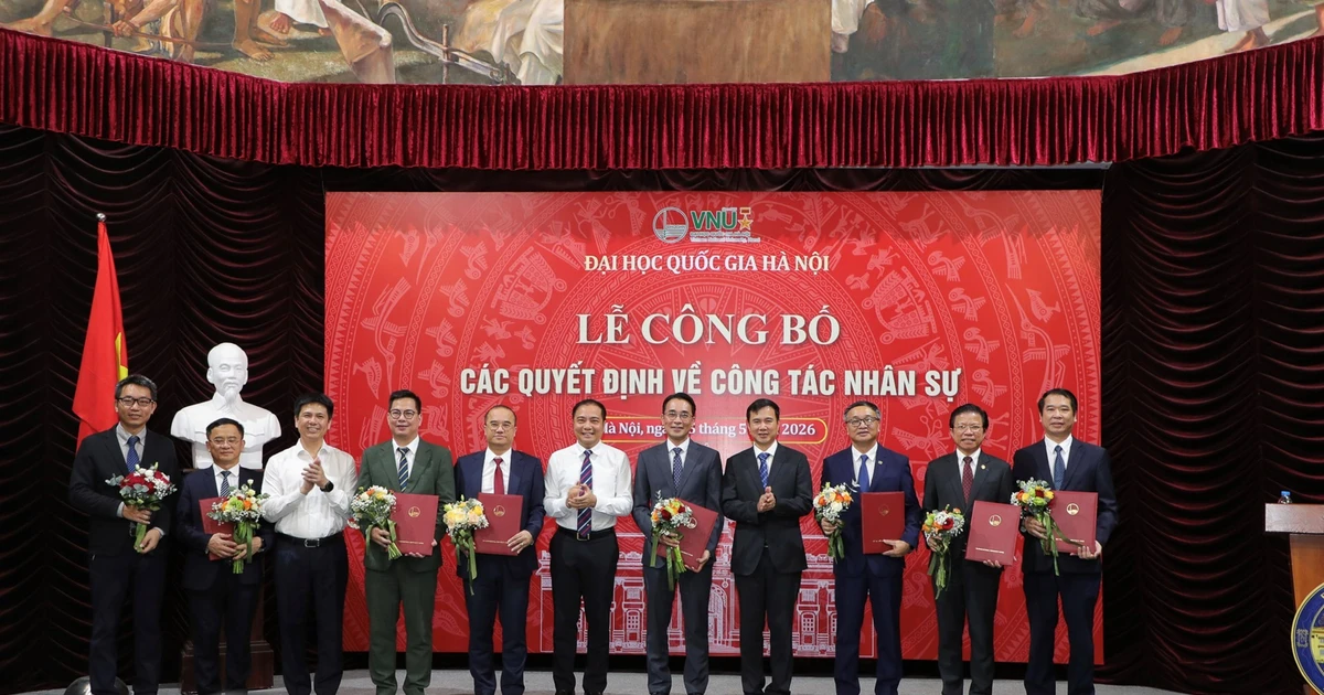 ĐHQG Hà Nội "lên đời" hàng loạt hiệu trưởng, lãnh đạo chủ chốt - chuyện gì đây?