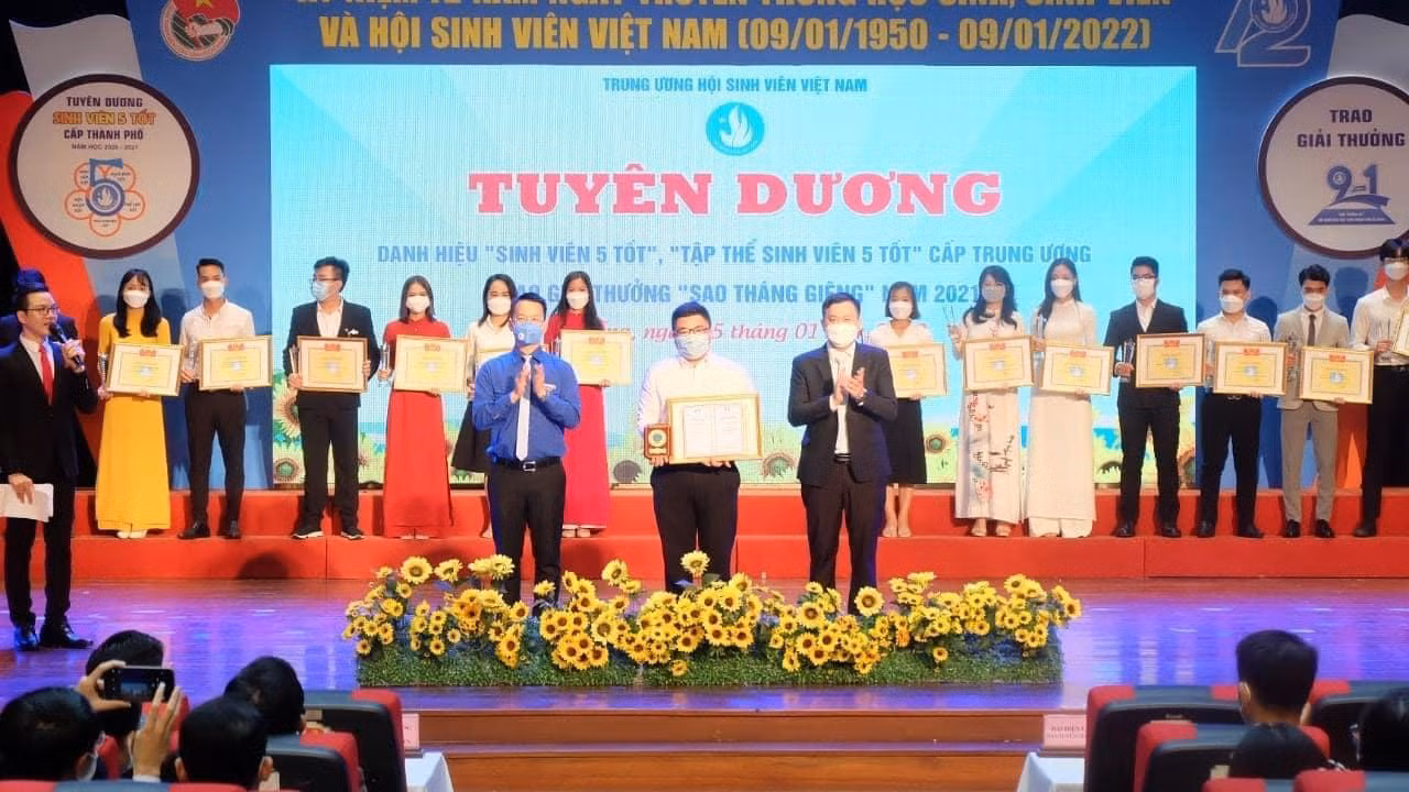 7bdd84db9d8a80049c91.jpg