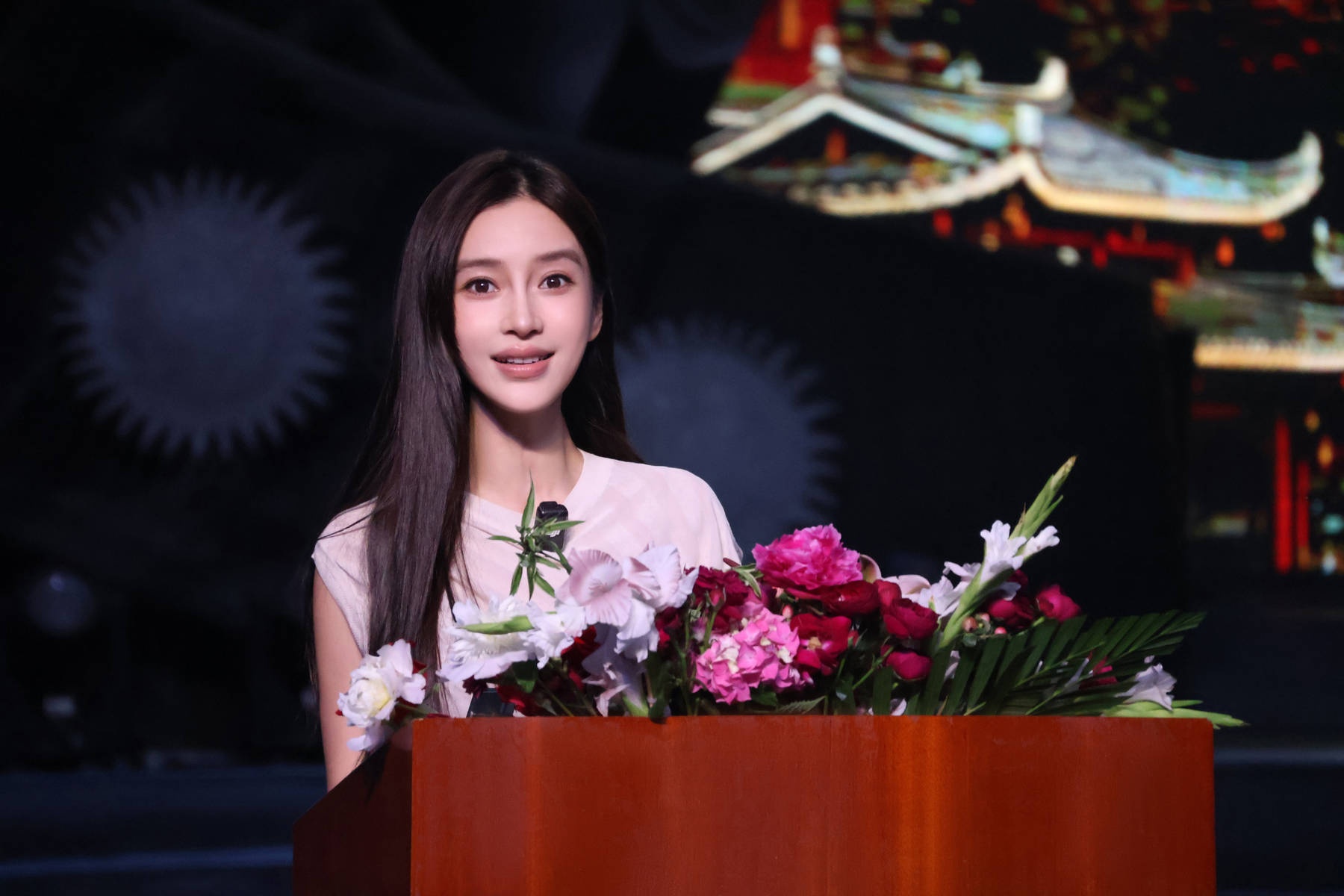 7cf70db8c70214422ac1.jpg