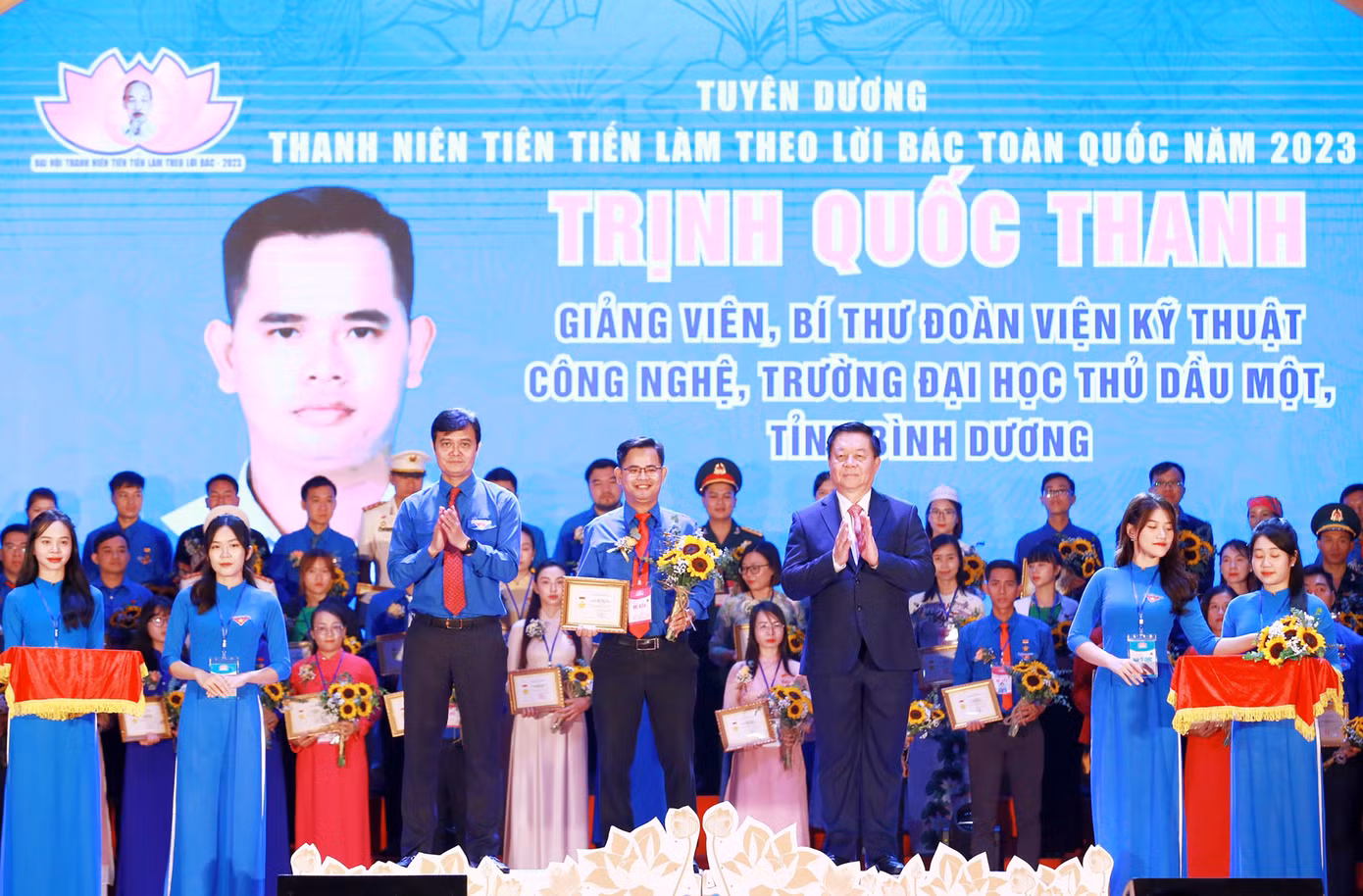 7d15e968f958c22a52d1.jpg