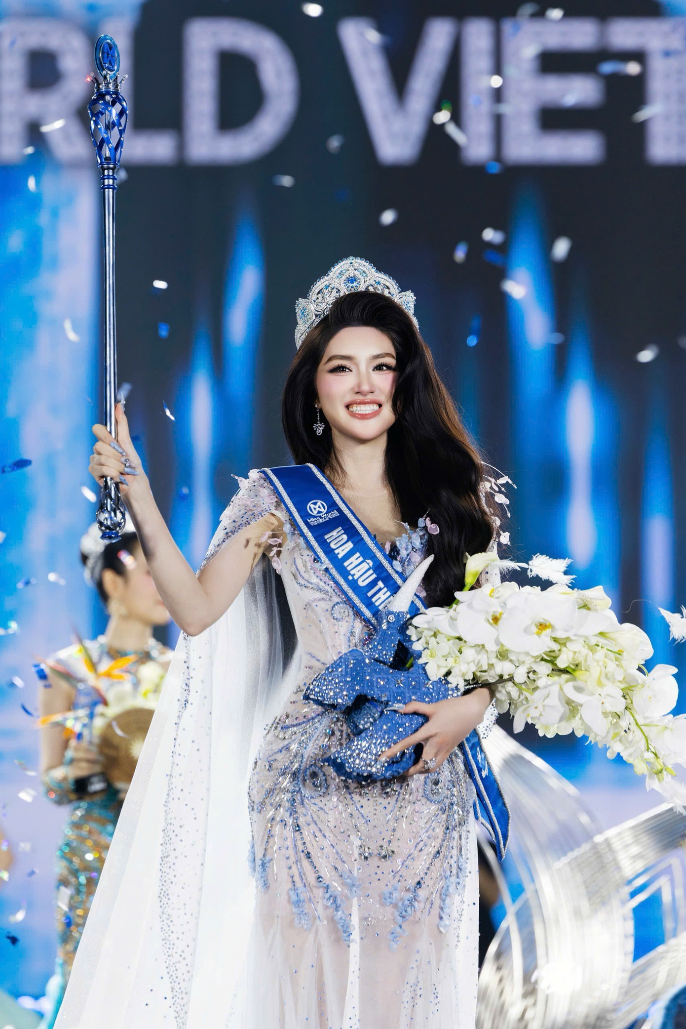 7d5e6fd66afdb16bcfe2.jpg