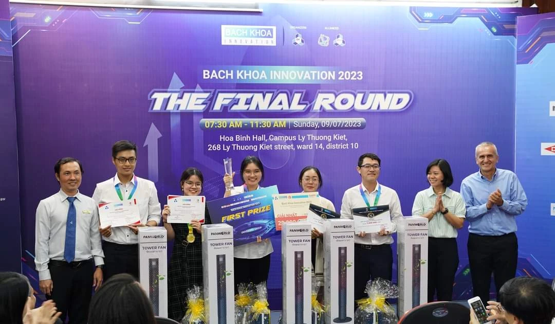 Màng bọc thực phẩm ăn được làm từ Chitosan và lá ổi càn quét giải Nhất Bach khoa Innovation 2023