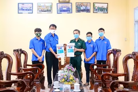7d7fe98b5676e37429fb.jpg