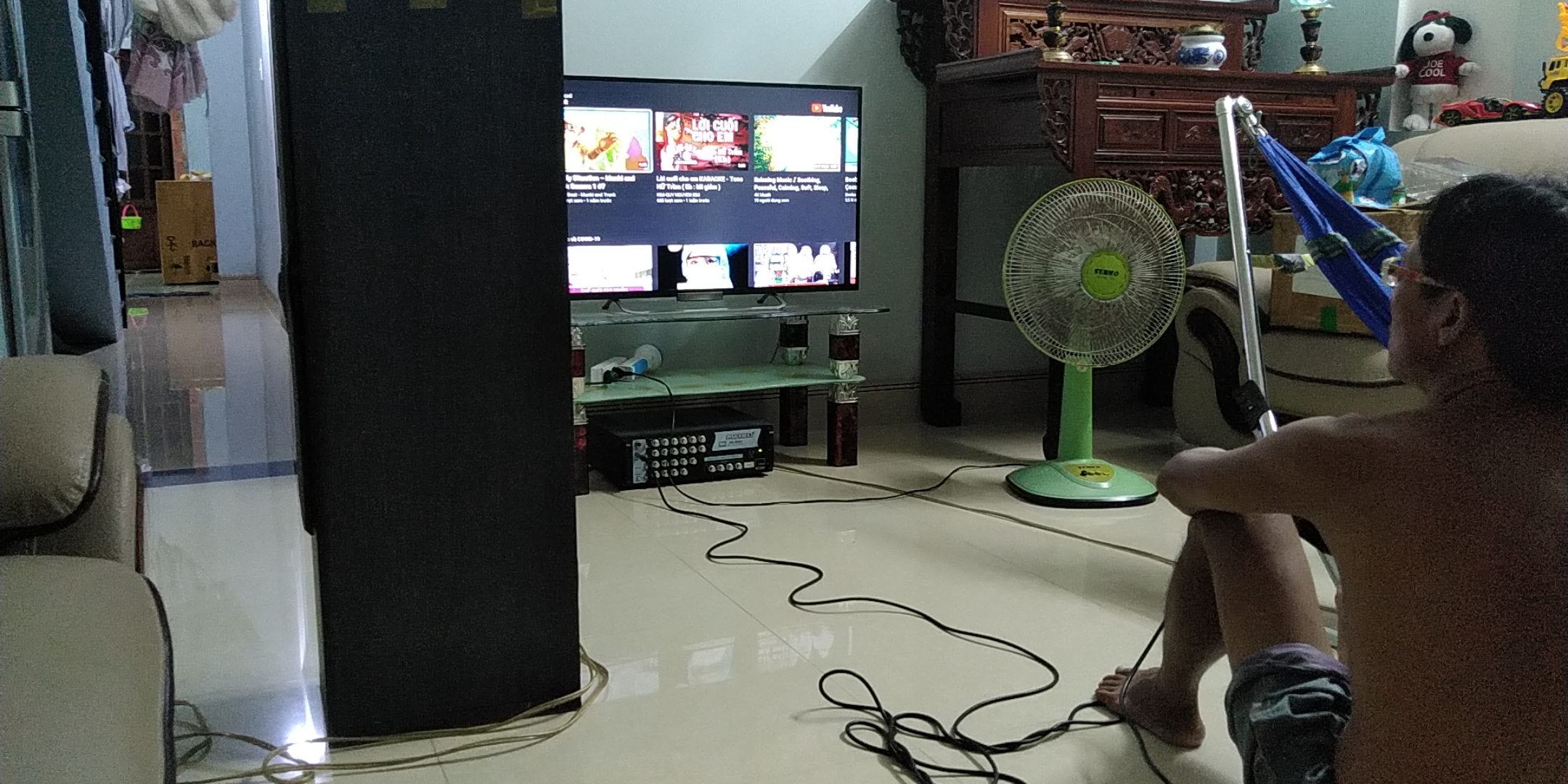 Cuộc thi Karaoke cấp gia đình: Bố con đối đầu mùa #stayhome