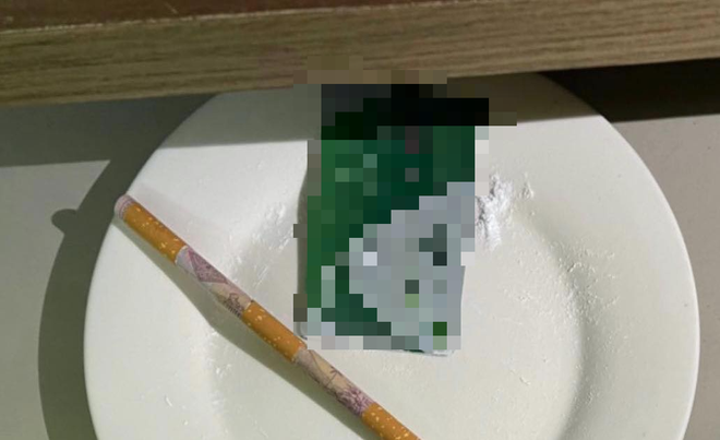 7ee285972b8b8594b4f5.png