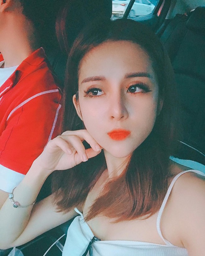 7f21812a6cc6bfa659ef.jpg