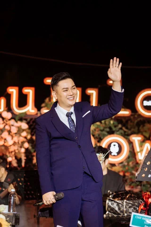 802cabe180885f5ffcf2.jpg