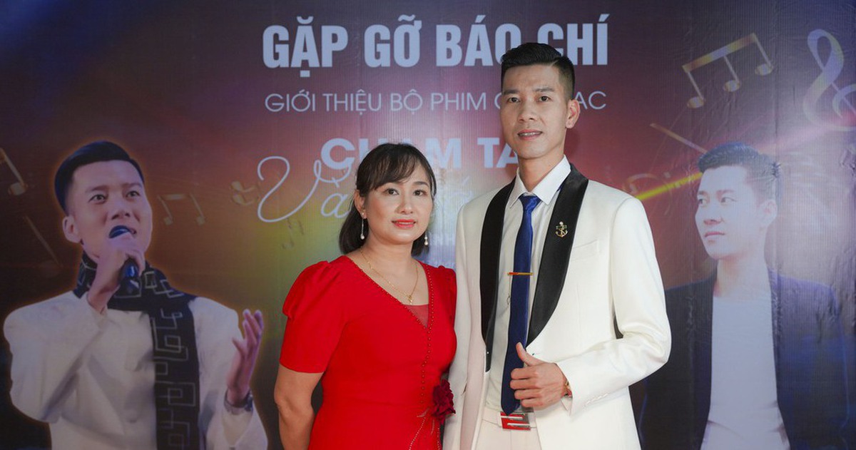 803f6fec810fa67b60b8.jpg