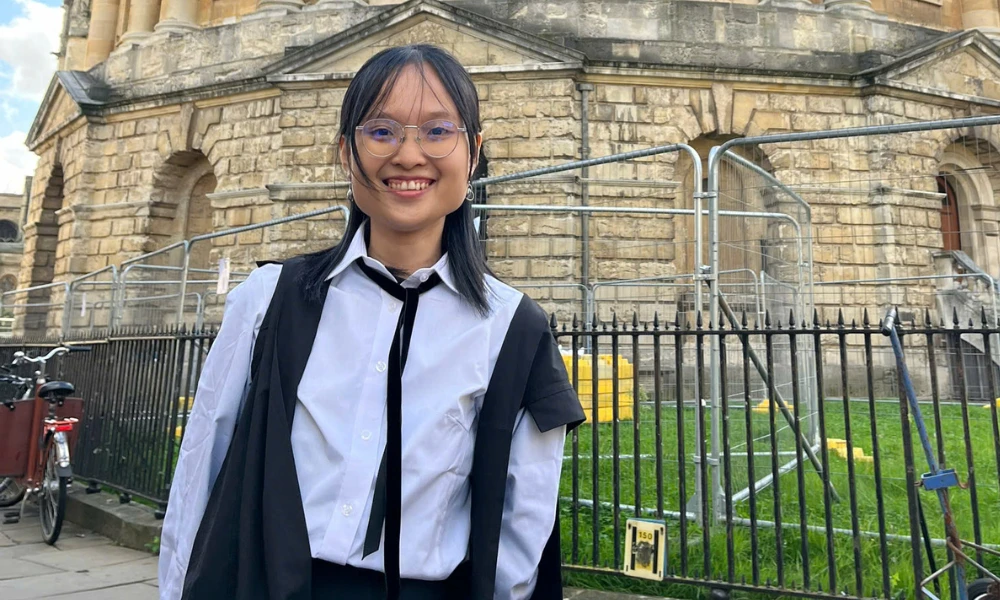 Nữ sinh Việt giành học bổng toàn phần ĐH Oxford: Thất bại không đáng sợ, miễn mình cố gắng và không bỏ cuộc