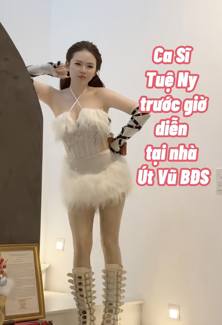 810fdf892eebf6aaae9f.jpg