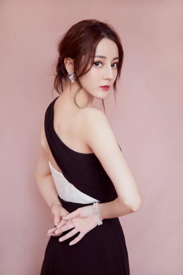 8128514c32ac51451693.jpg