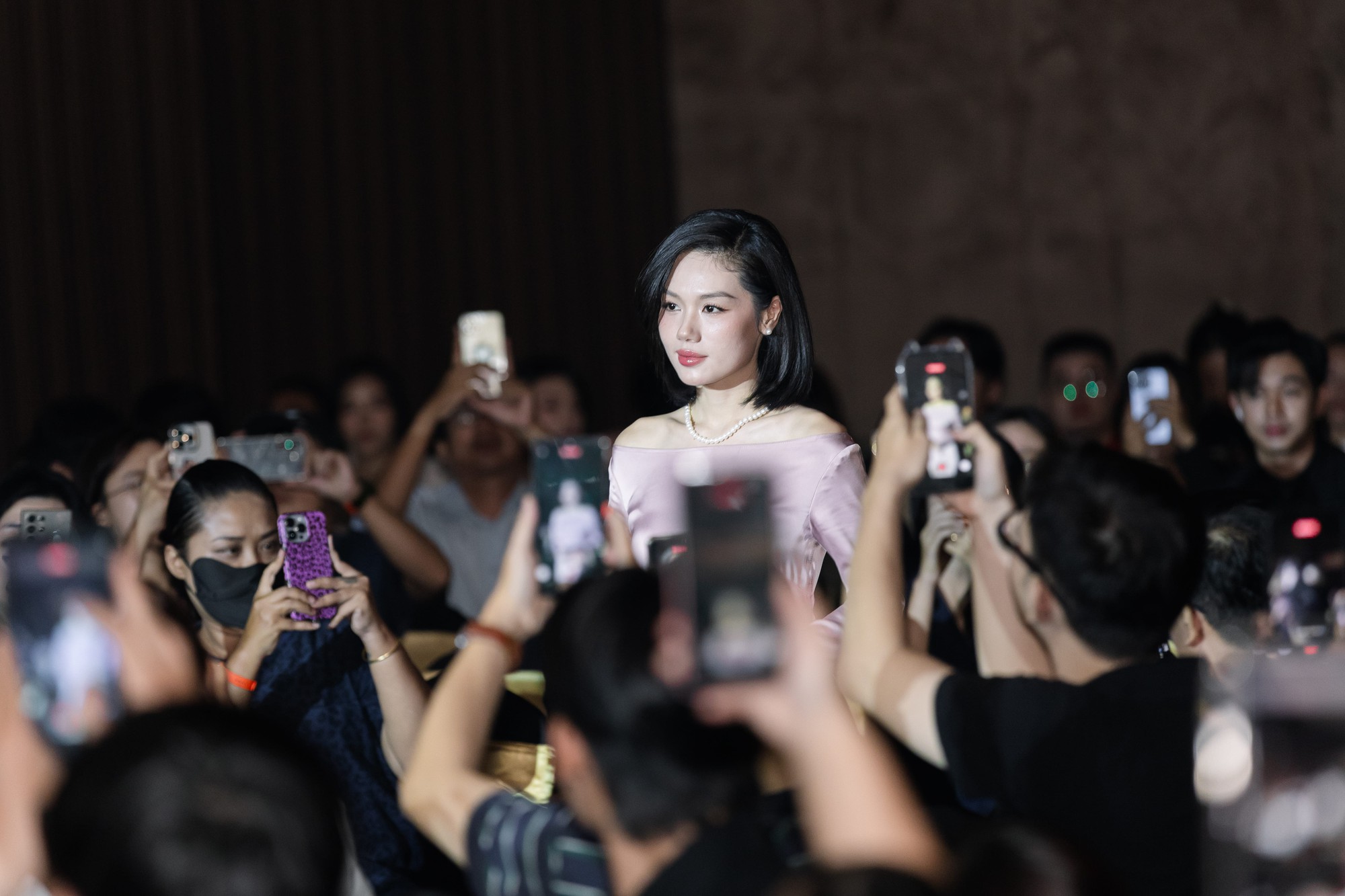 81ce498fa2f10a0606c7.jpg