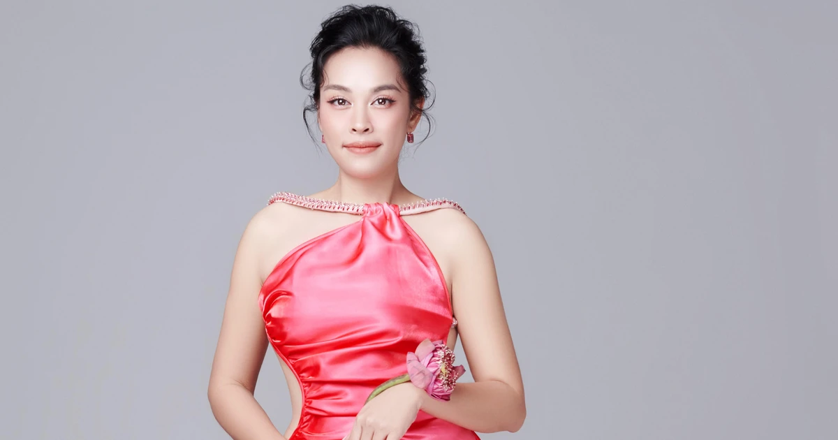 Chuyện đời nữ giảng viên thanh nhạc 'gây bão' tại 'Ca sĩ mặt nạ', thầy của loạt sao Việt đình đám