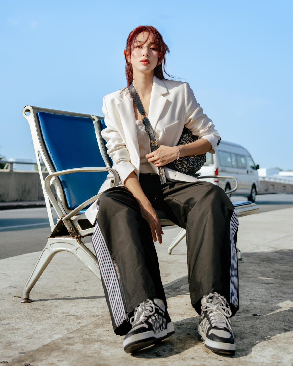 82b2f5f5e255010edbb5.jpg