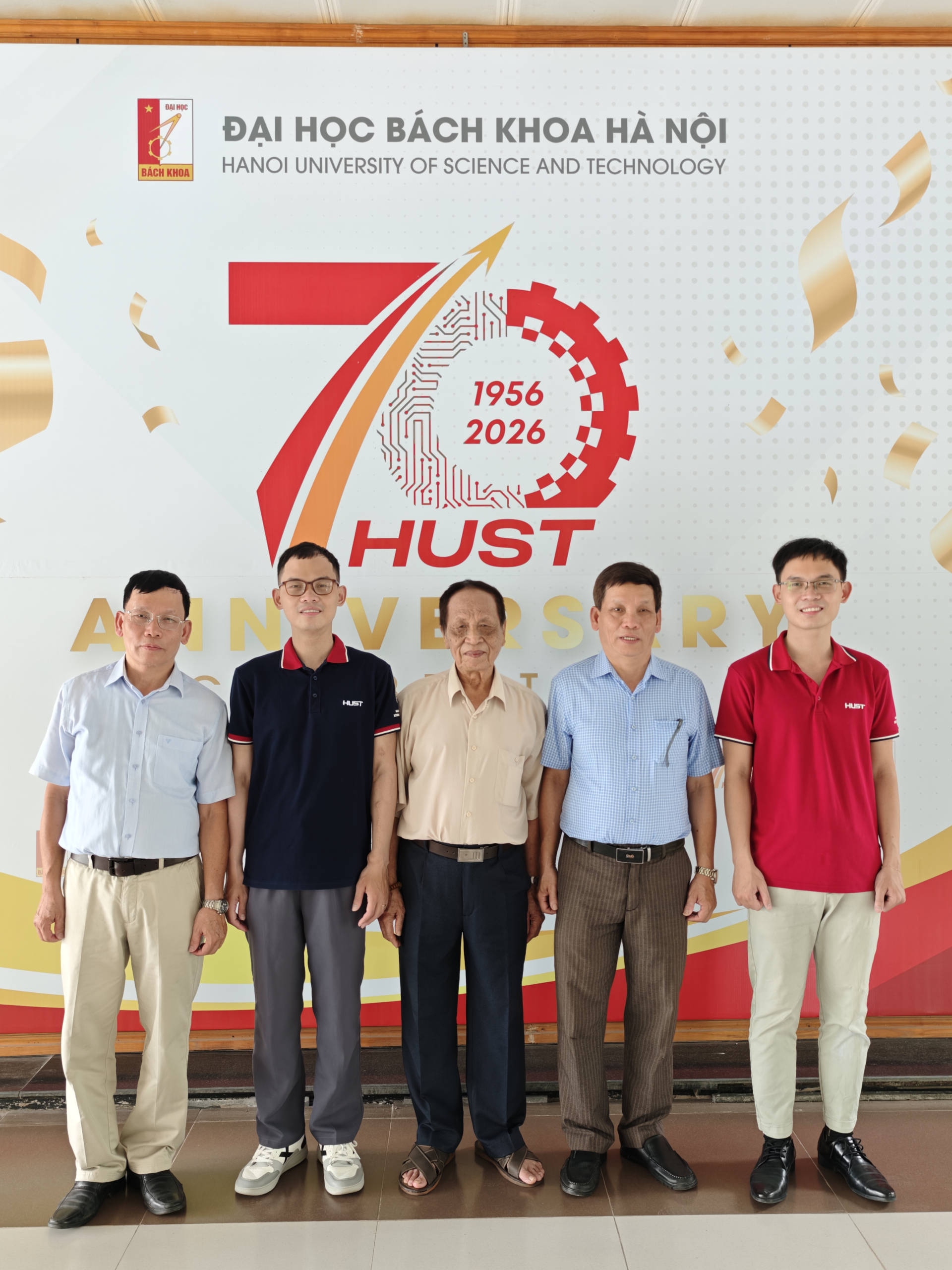 84030fab1c6ff8e8cc48.jpg