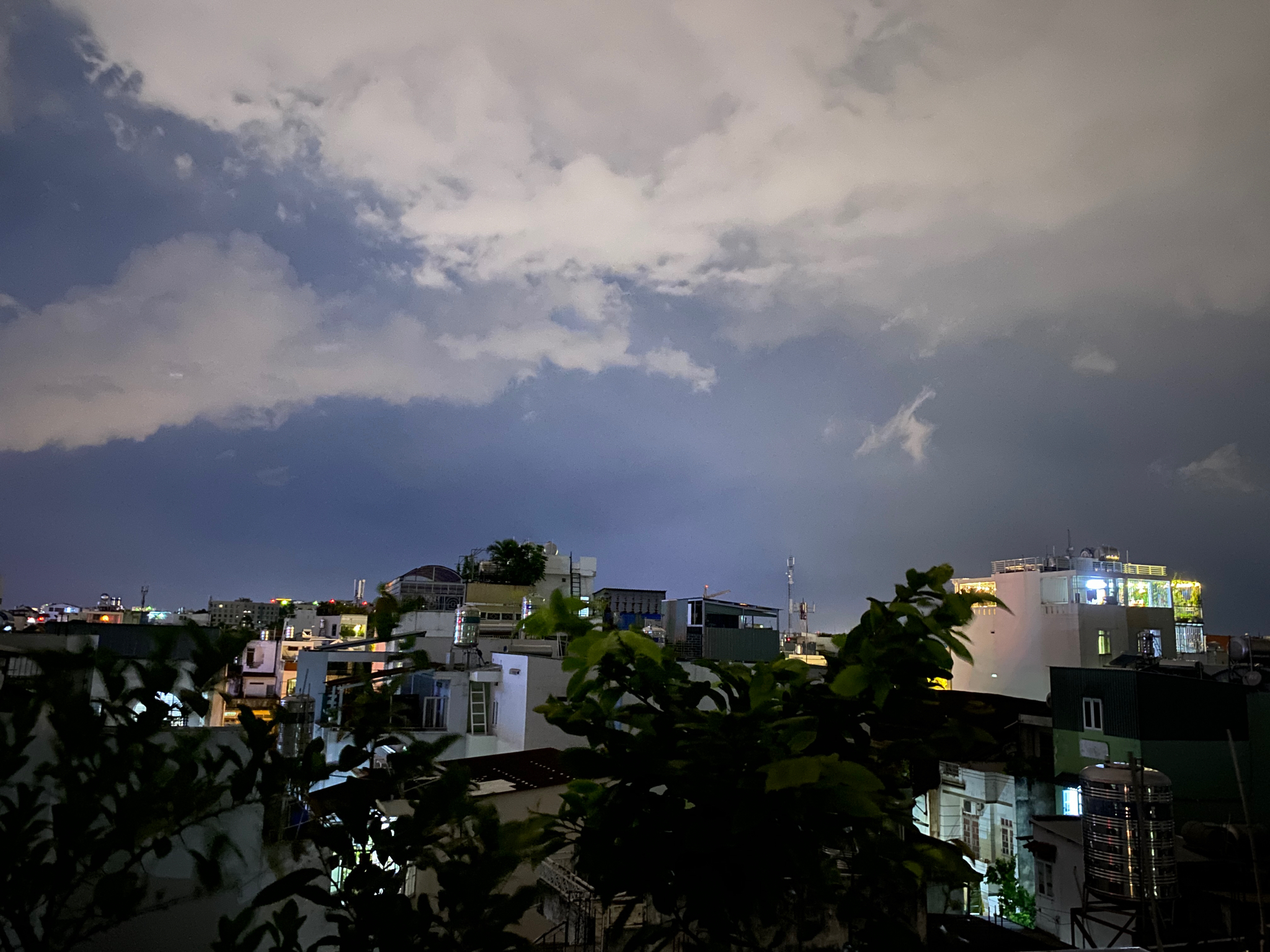 Gò Vấp by night – Khám phá vẻ đẹp lung linh của quận nhộn nhịp về đêm ✨