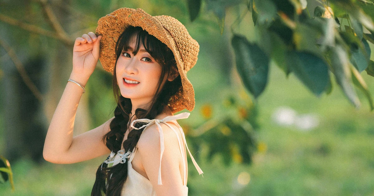 Nữ sinh ĐH Hòa Bình gây sốt với visual ngọt lịm người, nhìn là muốn "quay xe" ngay!