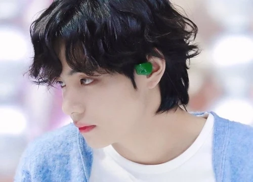 Visual đỉnh nhưng vocal còn hên xui, V (BTS) liên tục dính "phốt" hát dở