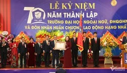 Trường ĐH Ngoại ngữ - ĐHQGHN rinh Huân chương Lao động hạng Nhất sau 70 năm cày cuốc ✨