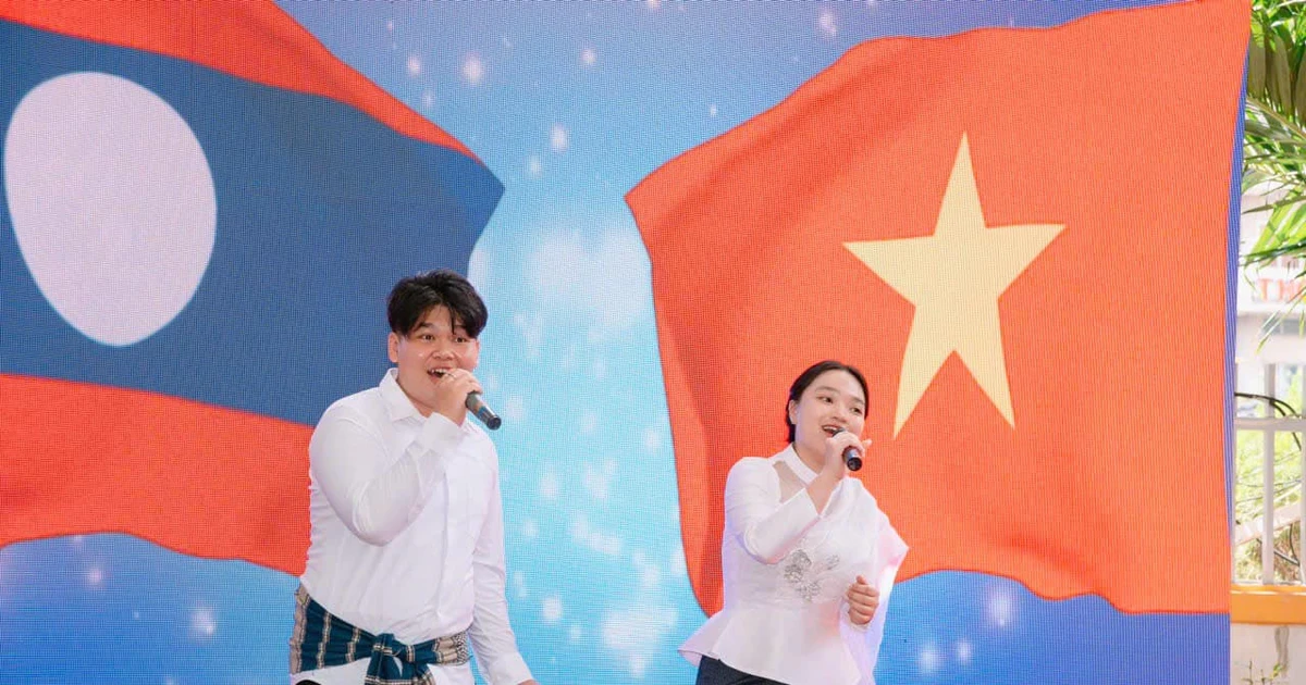 100 sinh viên Việt Nam - Lào - Campuchia cùng nhau "cháy" hết mình tại Ngày hội thắm tình hữu nghị