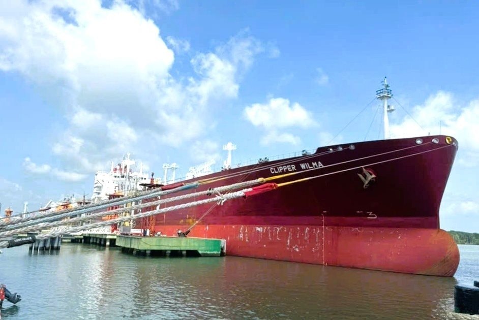 863fa1e5c02635e08eba.jpg