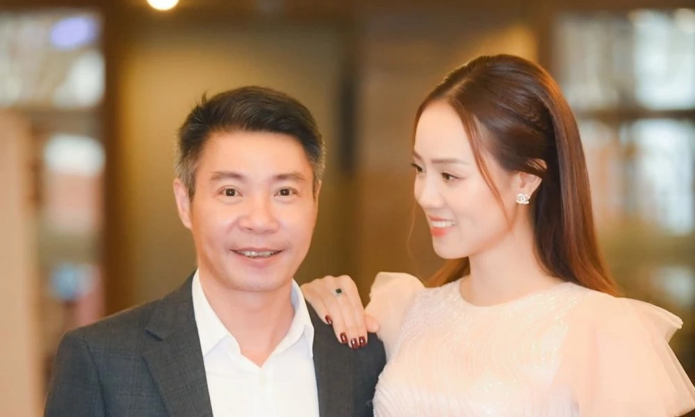 NSND Công Lý vừa comeback "Táo Quân", vợ đăng đàn tâm sự đầy bức xúc khiến ai cũng thương