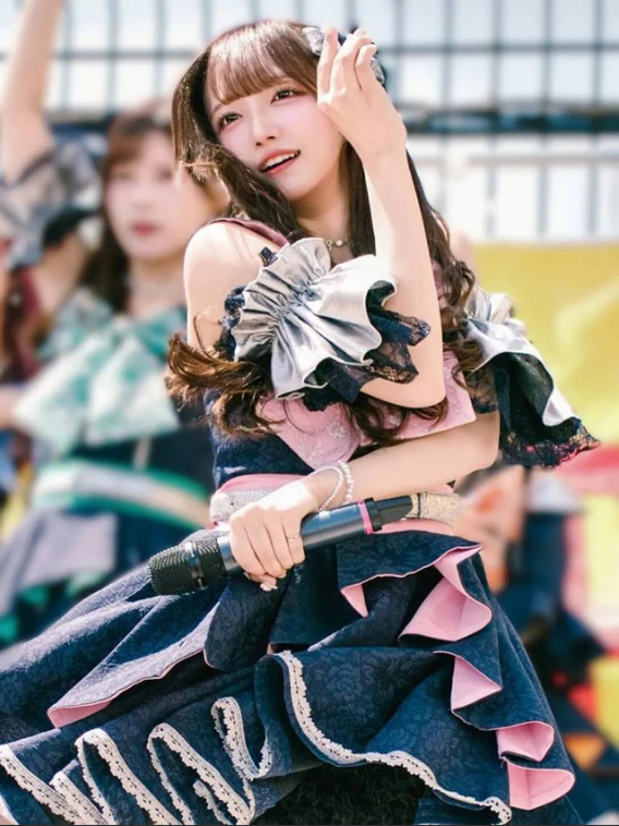 87a9665bd4ab4a376d04.jpg