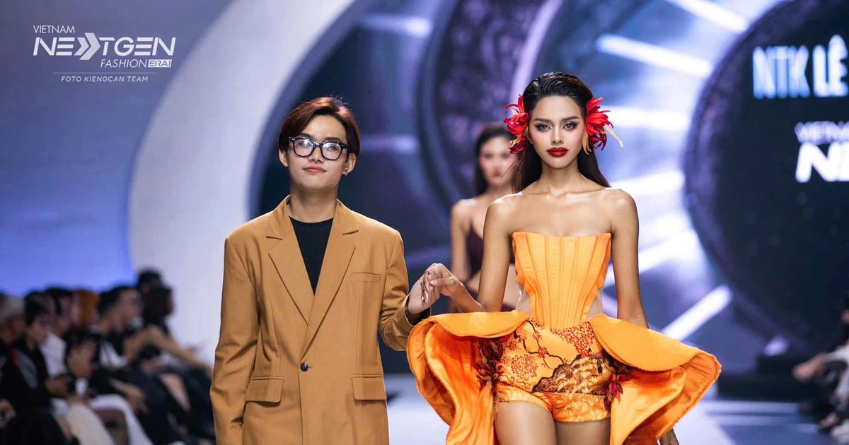 Chàng trai 2K2 chinh phục thời trang bằng tranh sơn mài Việt – từ đồ án tốt nghiệp đến làm việc cùng NTK Công Trí ✨