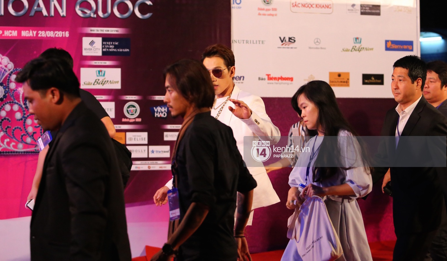 88a6d5a09e0948cc3ac1.jpg