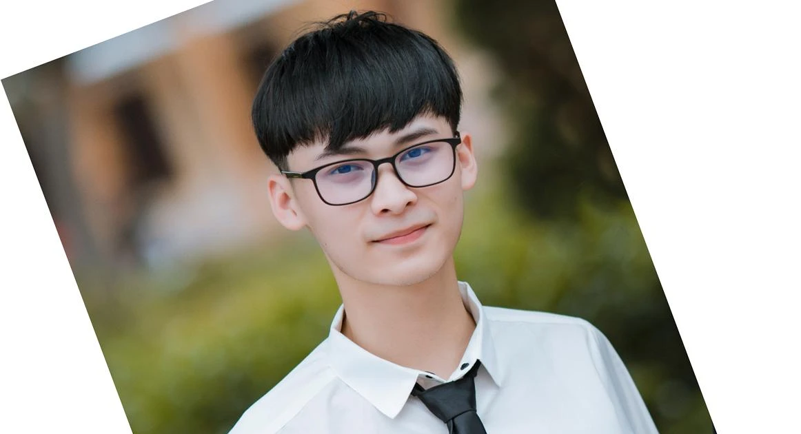Chàng trai Nghệ An "xịn sò" đỗ thủ khoa ngành Quay phim và cả 3 trường đại học đình đám ✨
