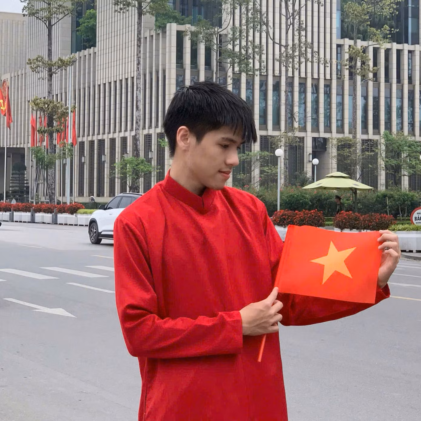 890dcb434574b3771cb5.jpg