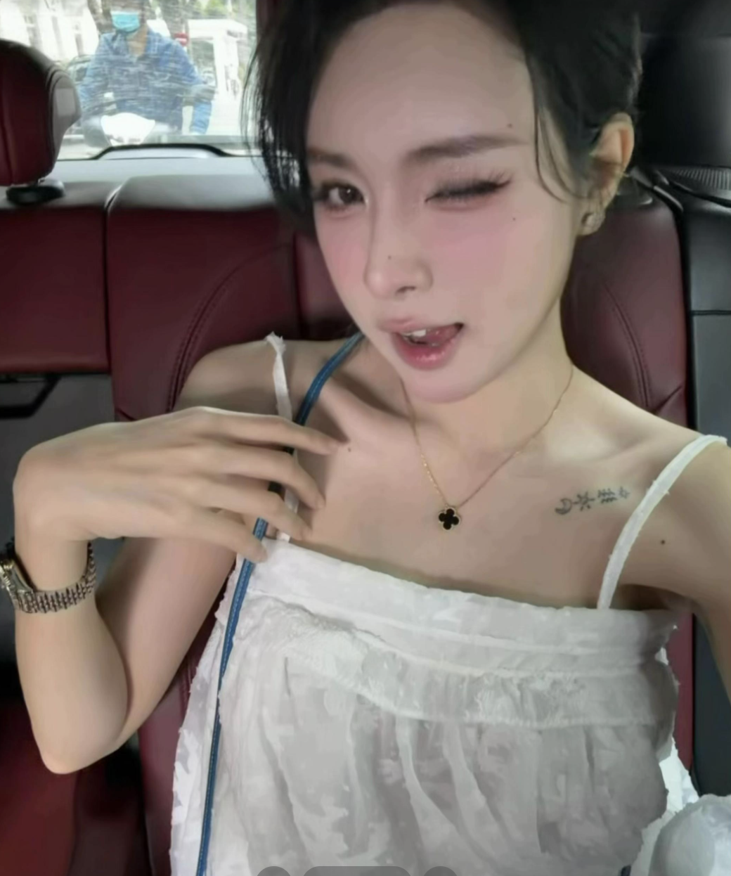 89d47b5a19152890ca8e.png