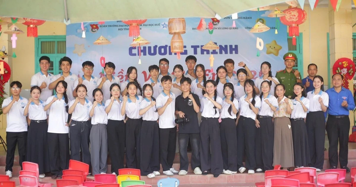Mang niềm vui đến các em nhỏ vùng cao Long Quảng - Khi yêu thương được lan tỏa từ sinh viên Huế