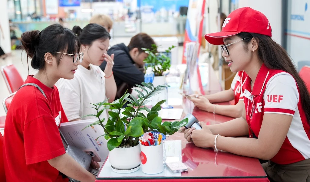 UEF flex 2 ngành đạt chuẩn quốc tế Thụy Sĩ - xịn xò quá trời!