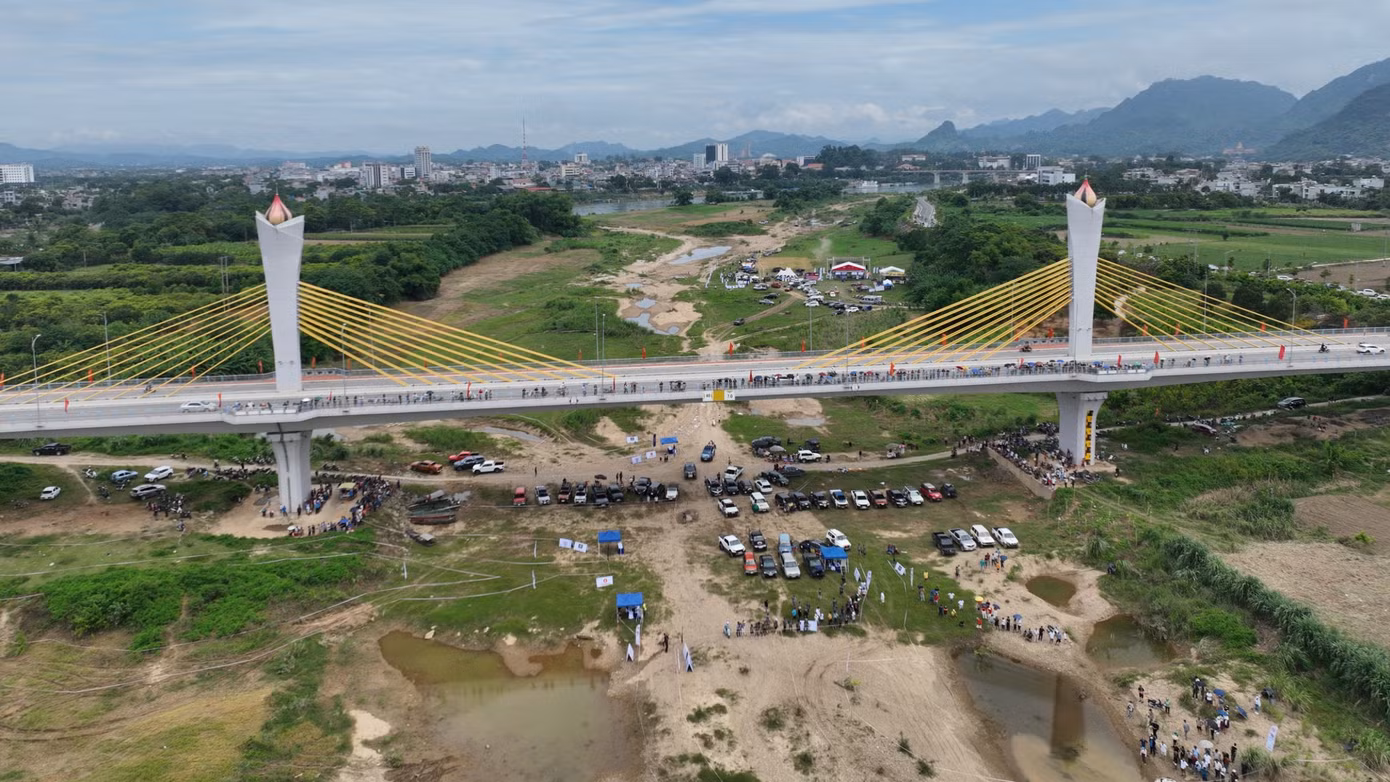 Màn trình diễn lái xe địa hình Tuyên Quang 2023: Đỉnh của chóp luôn!