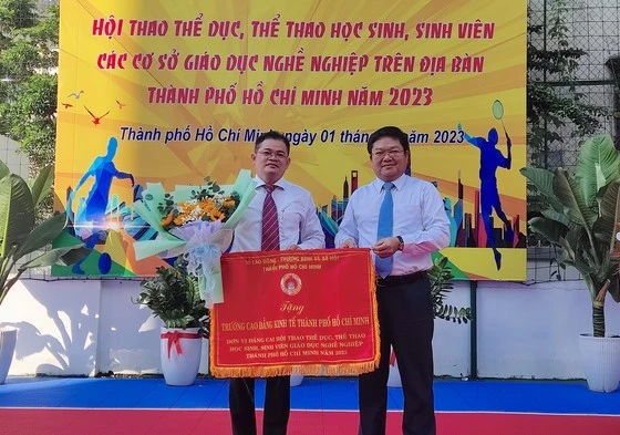 Sân chơi thể thao xịn sò dành cho hội học sinh, sinh viên trường nghề Sài Gòn chính thức khai màn ♟️