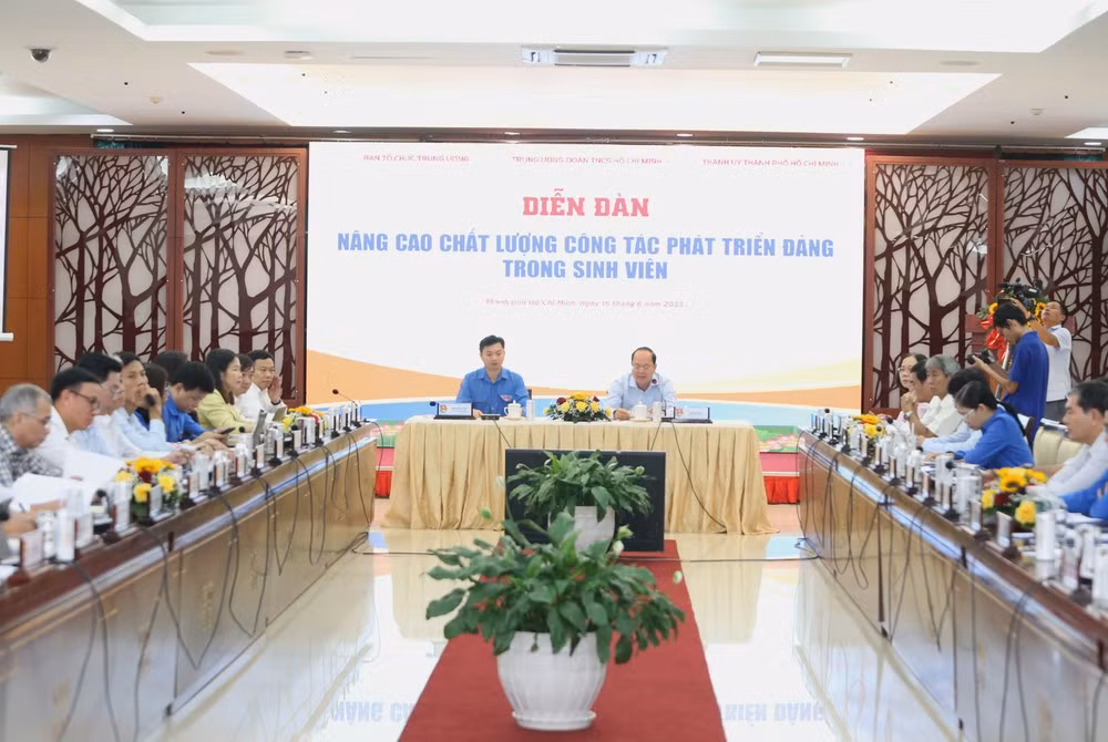 8d4126abcc9ec365aaeb.jpg
