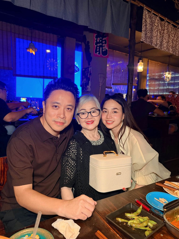8e70cf1cc1b0133feae6.jpg