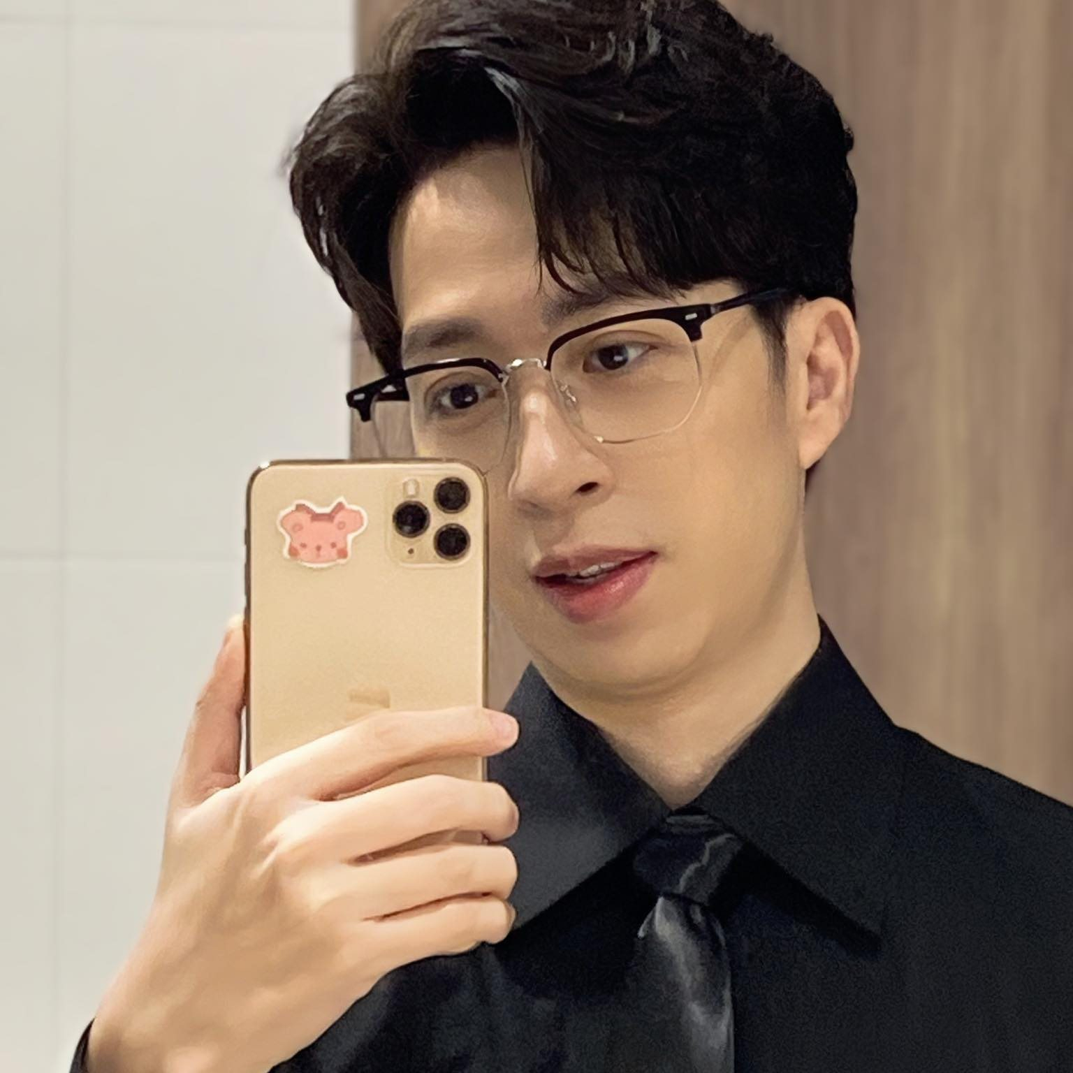 ViruSs lộ tin nhắn với gái lạ xin ở nhờ nhà, drama mập mờ khiến netizen tranh cãi nảy lửa
