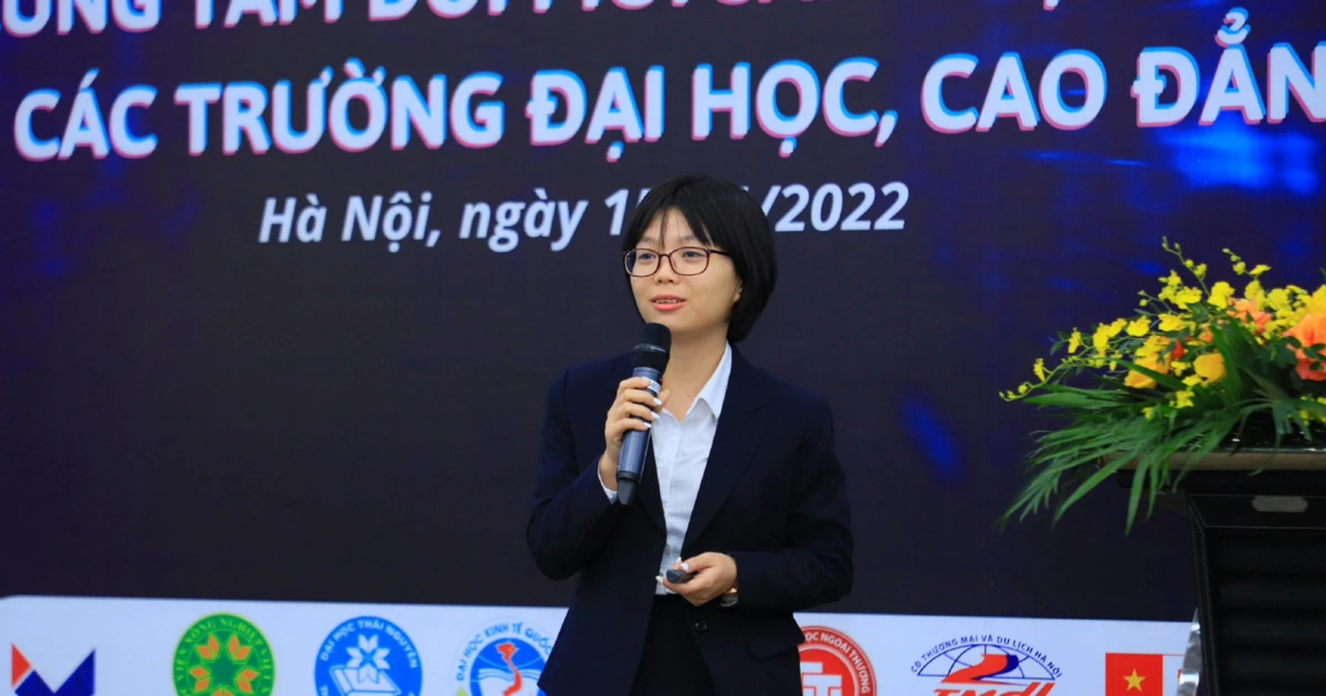 Chị Đoàn 14 năm cống hiến: Hạnh phúc nhất là được thấy sinh viên trưởng thành