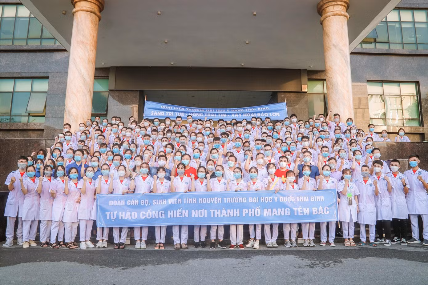 90230ccc655b0b46aec6.jpg